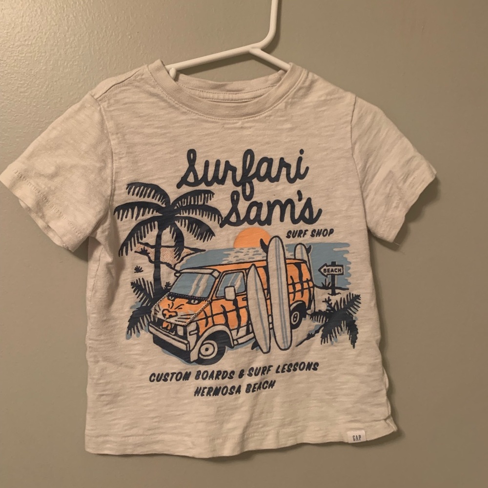 $4/20 GAP T-Shirt